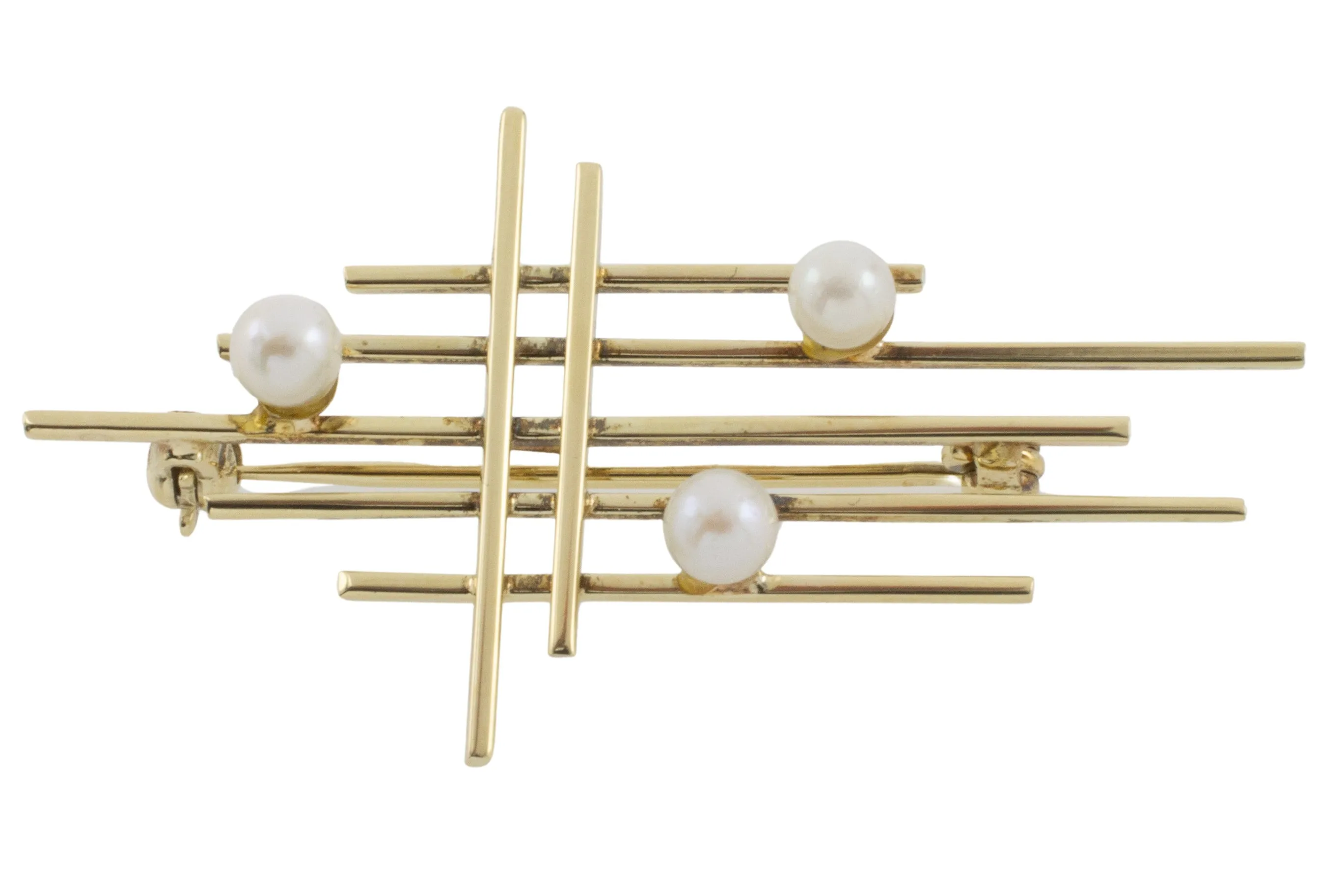 14 carat gold bar brooch with pearls