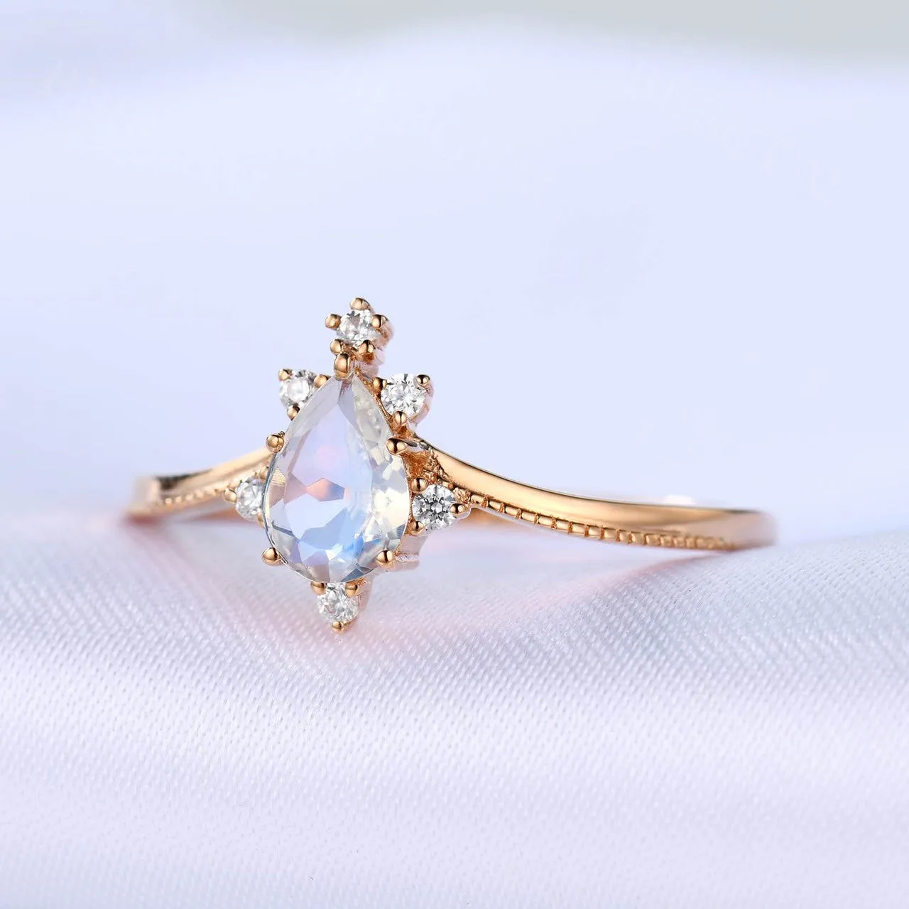 14K/18K Gold Vintage Rainbow Blue Moonstone Engagement Ring Unique