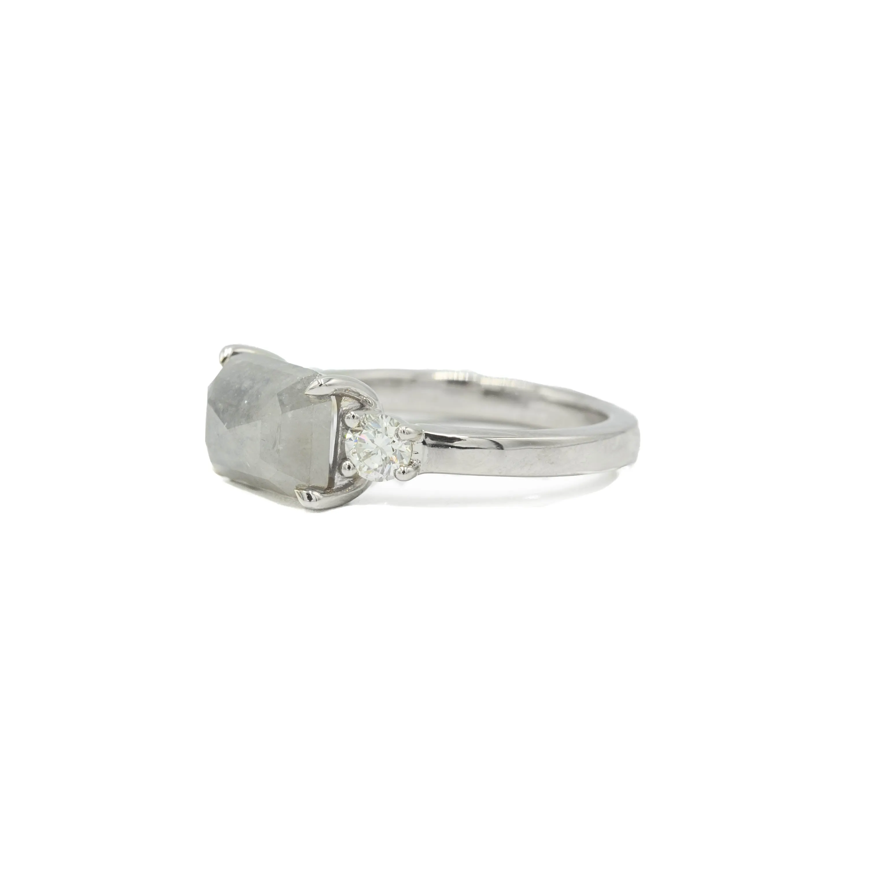 14kw 3.17ct East-West Salt & Pepper Diamond Ring