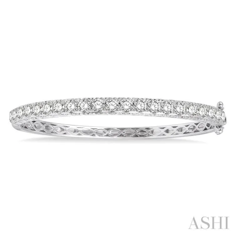 5 ctw Round Cut Diamond Bangle in 14K White Gold