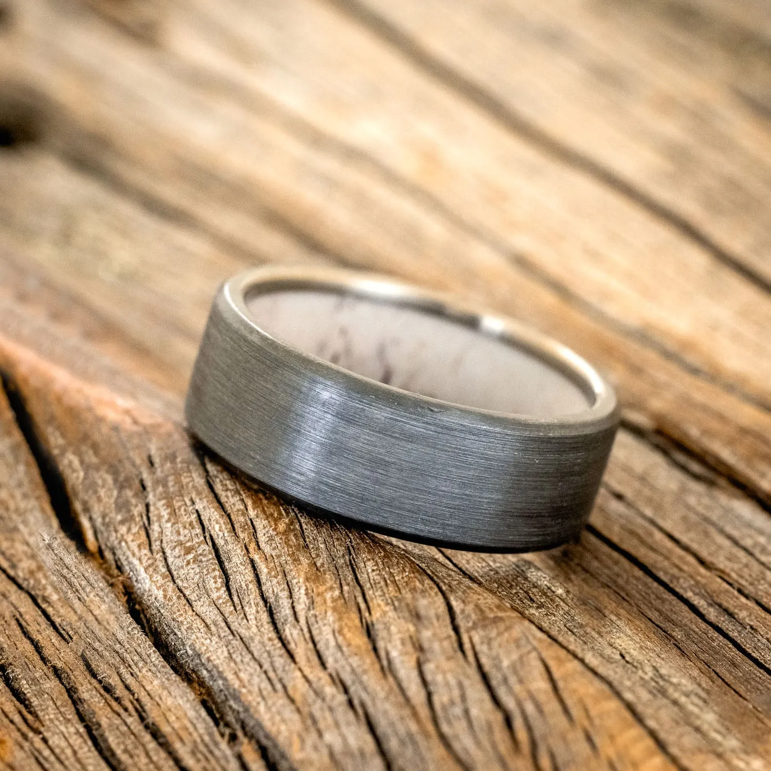 ANTLER LINED WEDDING RING WITH A BRUSHED FINISH - BLACK ZIRCONIUM - SIZE 12 1/4