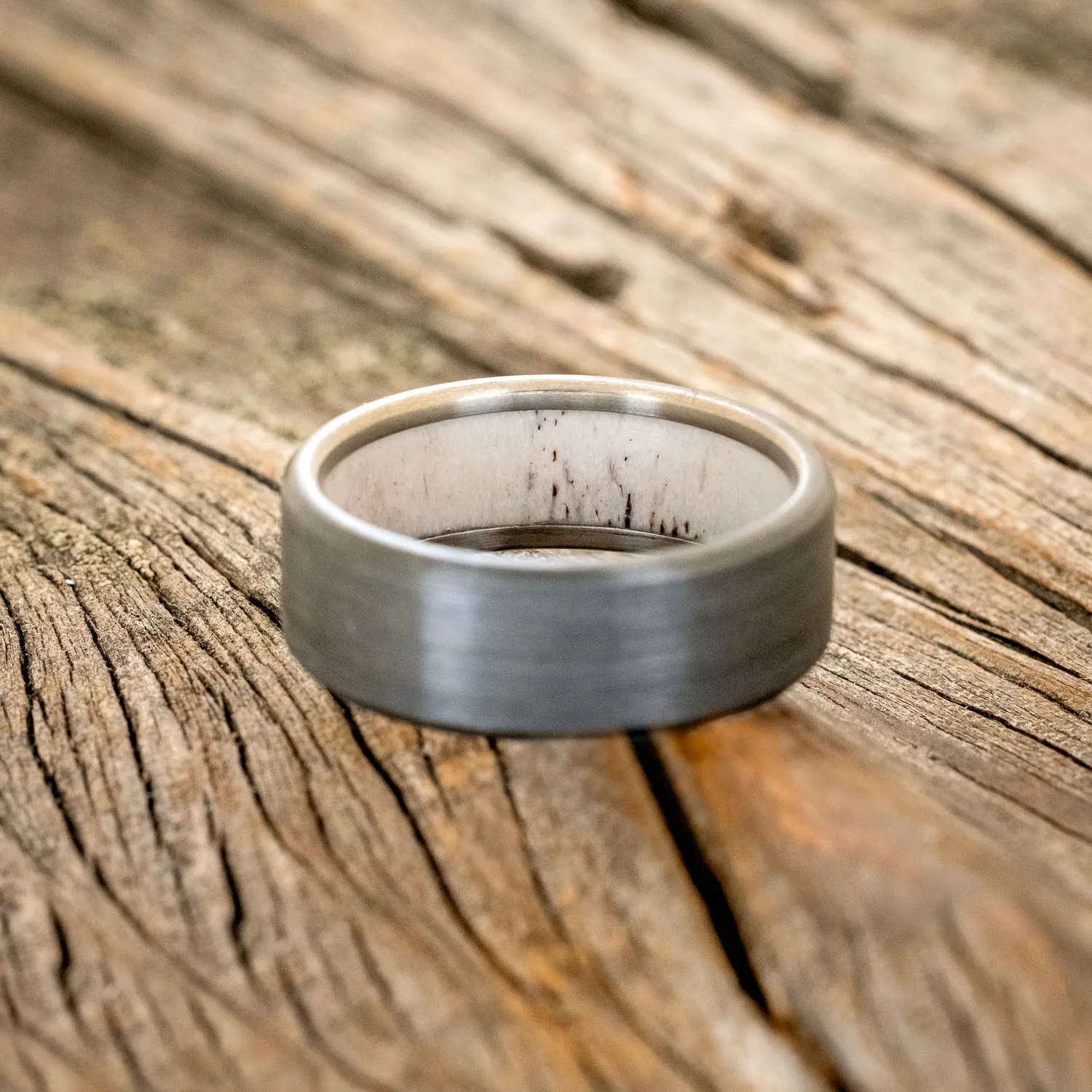 ANTLER LINED WEDDING RING WITH A BRUSHED FINISH - BLACK ZIRCONIUM - SIZE 12 1/4