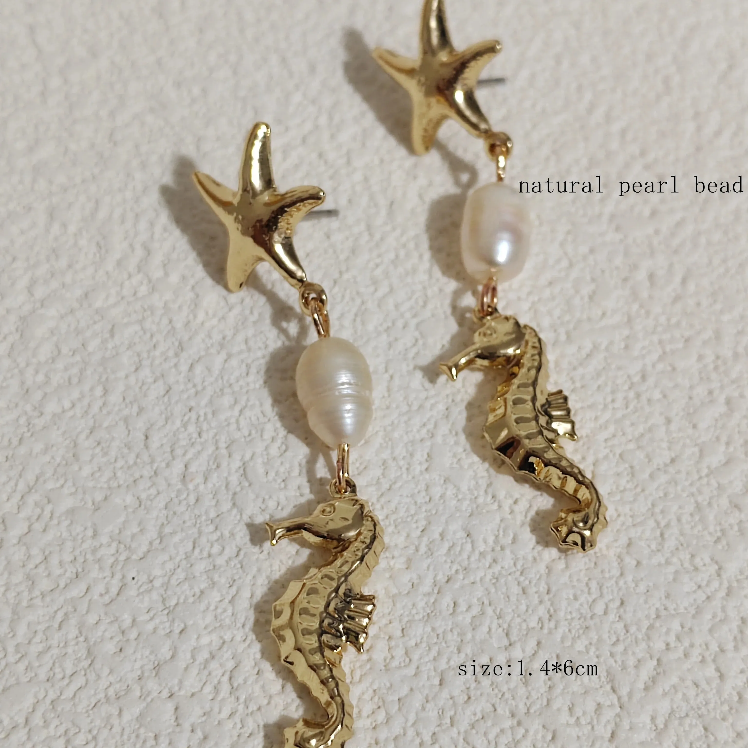 Beach Women Earrings - Golden Elastic Starfish