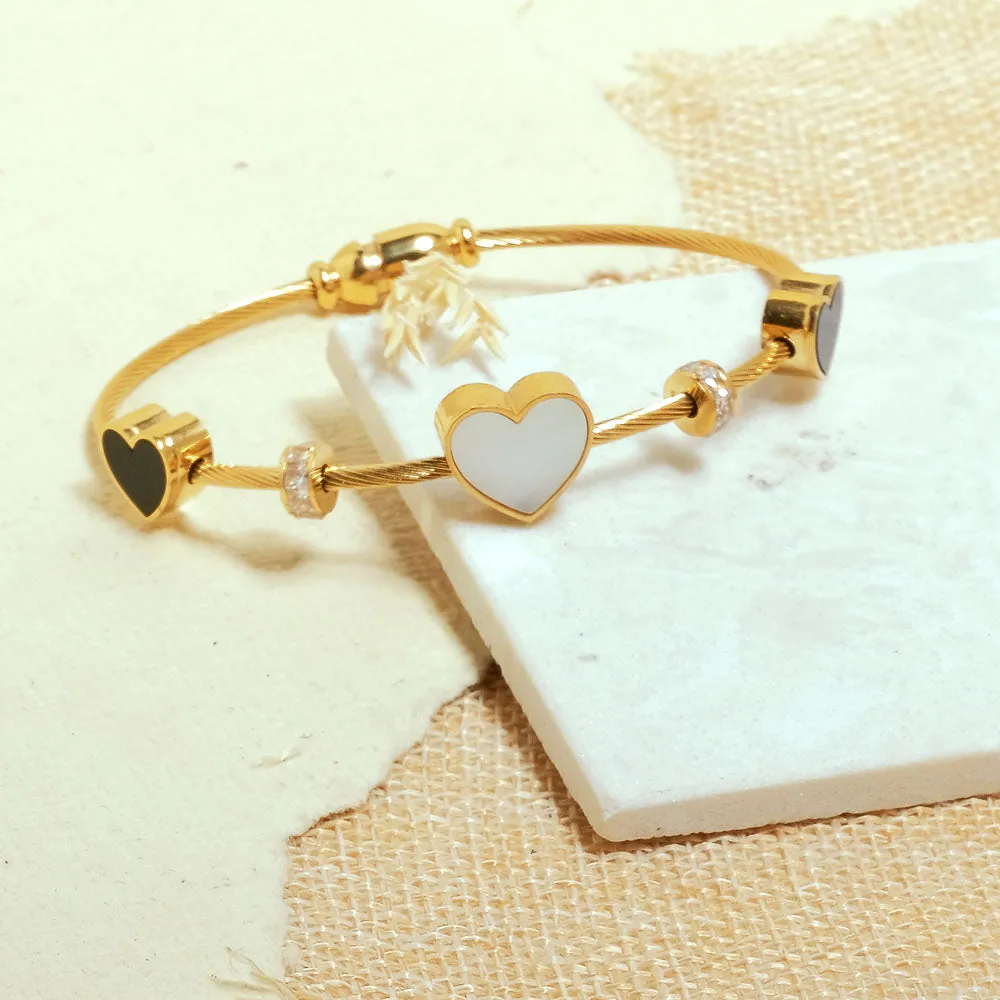 Classic Heart Bangle