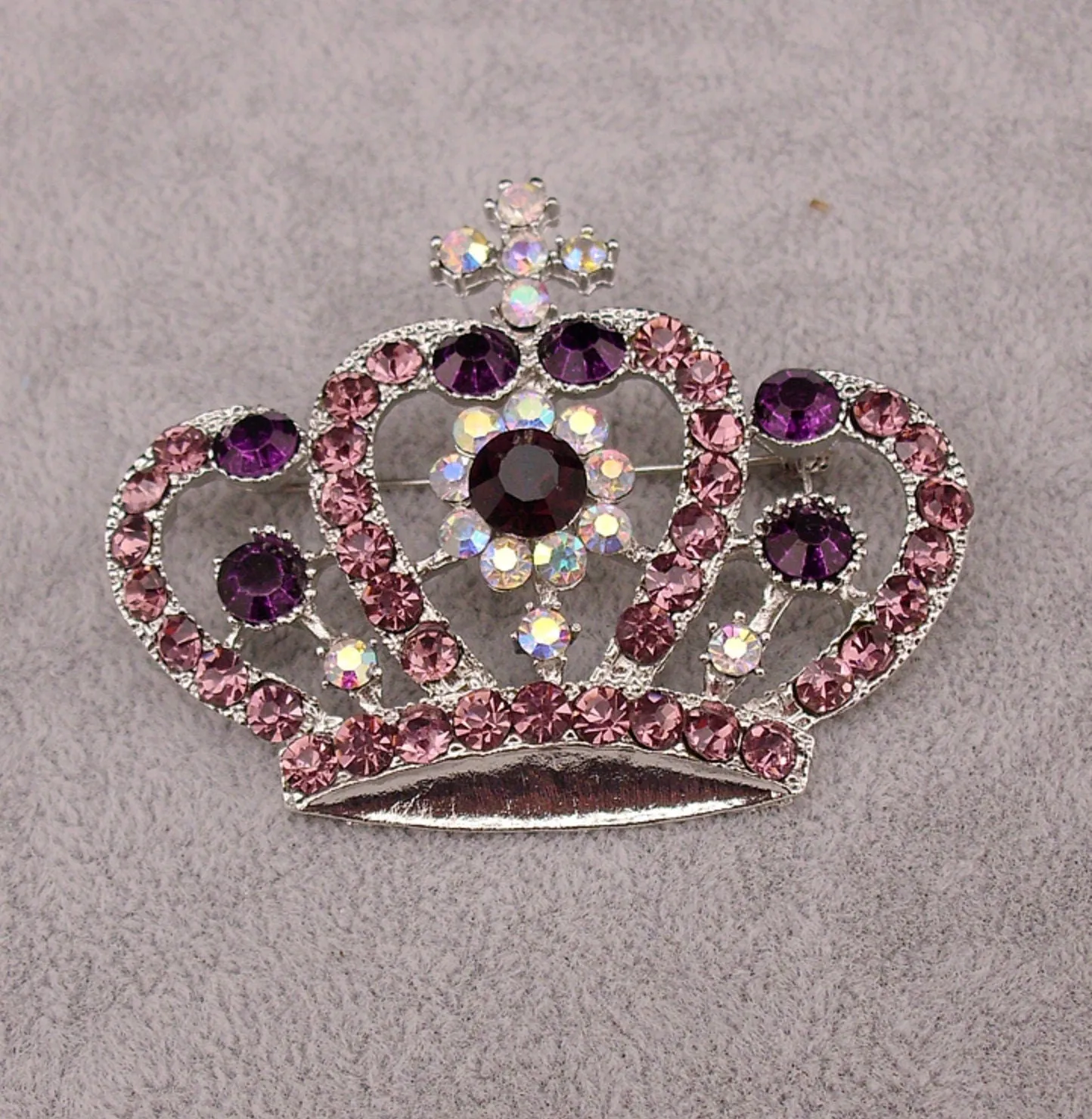 Crown brooch stunning vintage look silver plated stones royal design broach k11