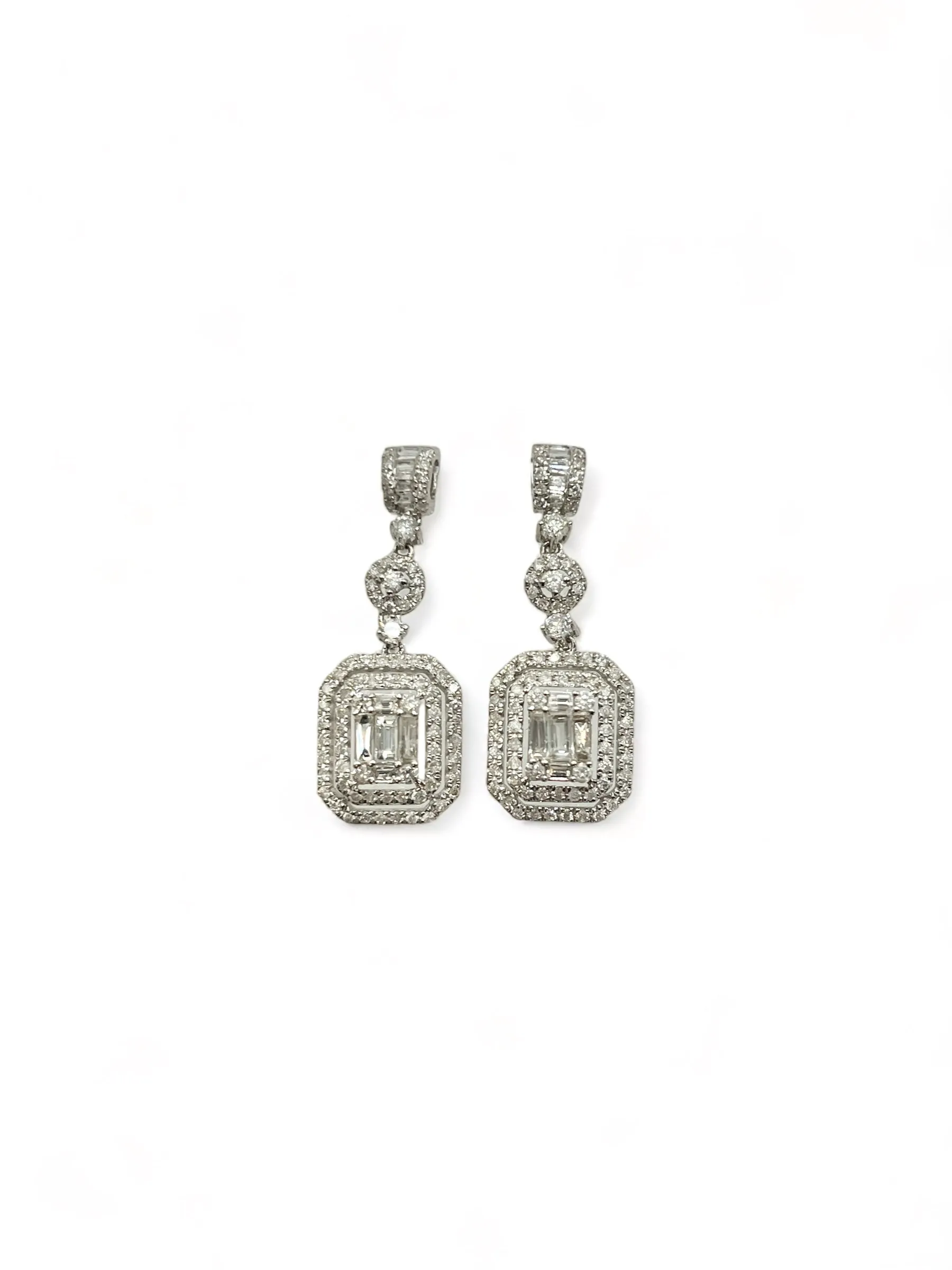 HK SETTING THANIA DIAMOND DANGLING EARRINGS