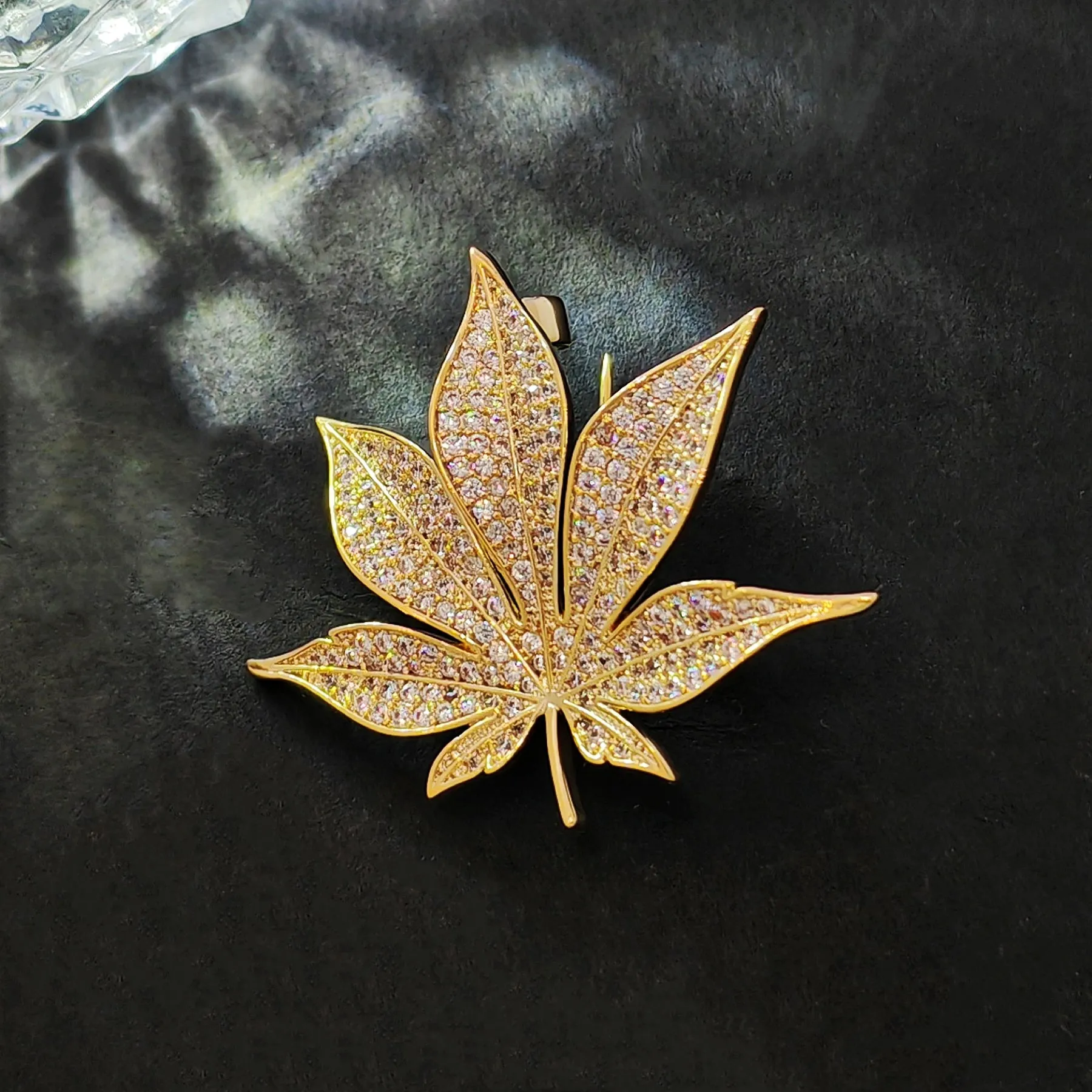 Jewelblings Shiny Gold Tone Full Pave CZ Maple Leaf Brooch and Pins Vintage Palm Alm Shaped Jewelry for Unisex Sweater Coat Costume Hat Bag