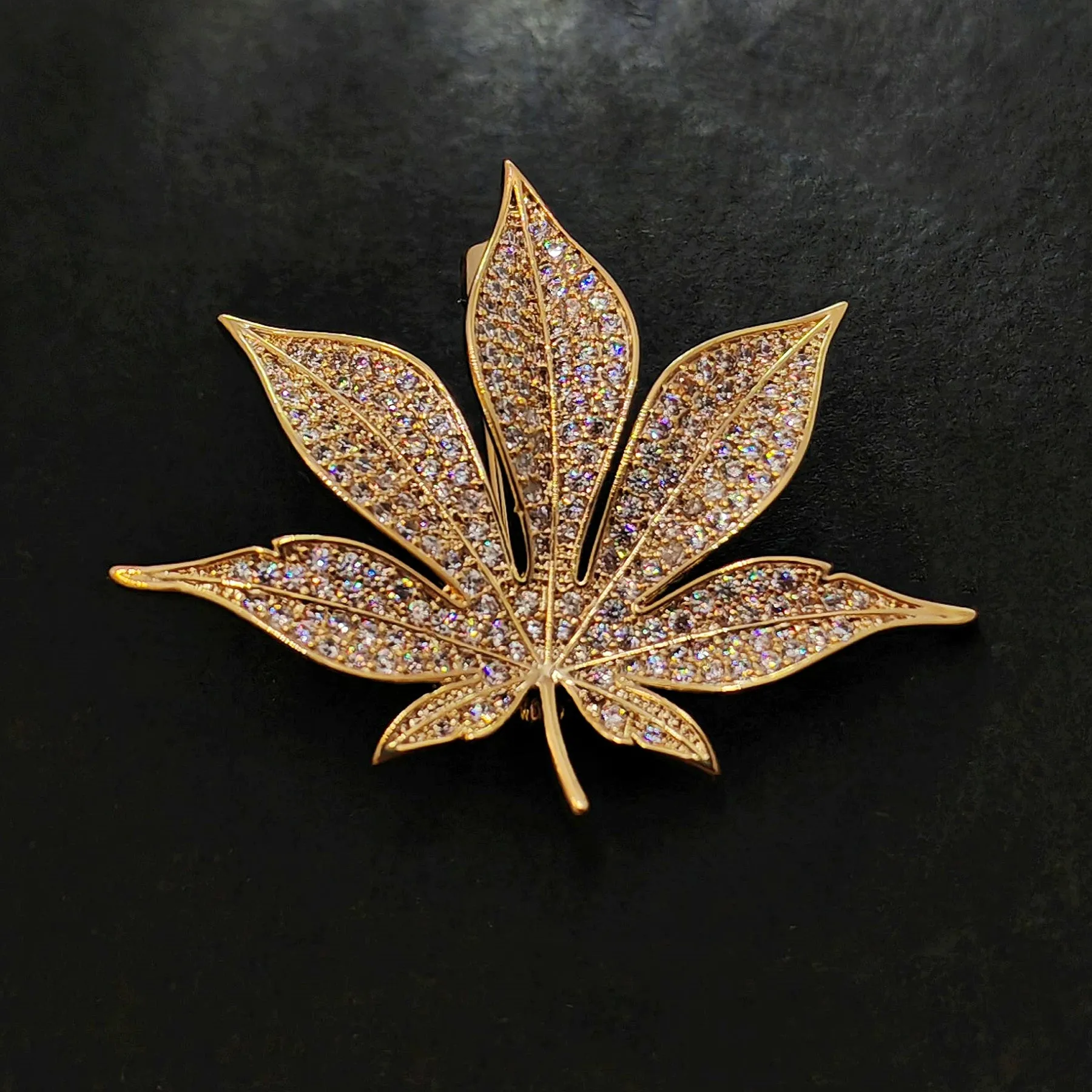 Jewelblings Shiny Gold Tone Full Pave CZ Maple Leaf Brooch and Pins Vintage Palm Alm Shaped Jewelry for Unisex Sweater Coat Costume Hat Bag