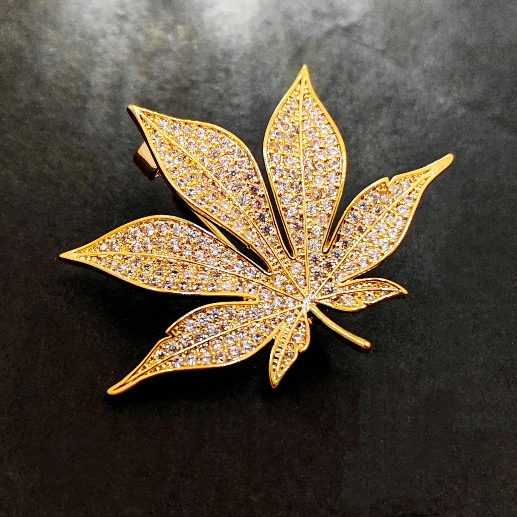 Jewelblings Shiny Gold Tone Full Pave CZ Maple Leaf Brooch and Pins Vintage Palm Alm Shaped Jewelry for Unisex Sweater Coat Costume Hat Bag