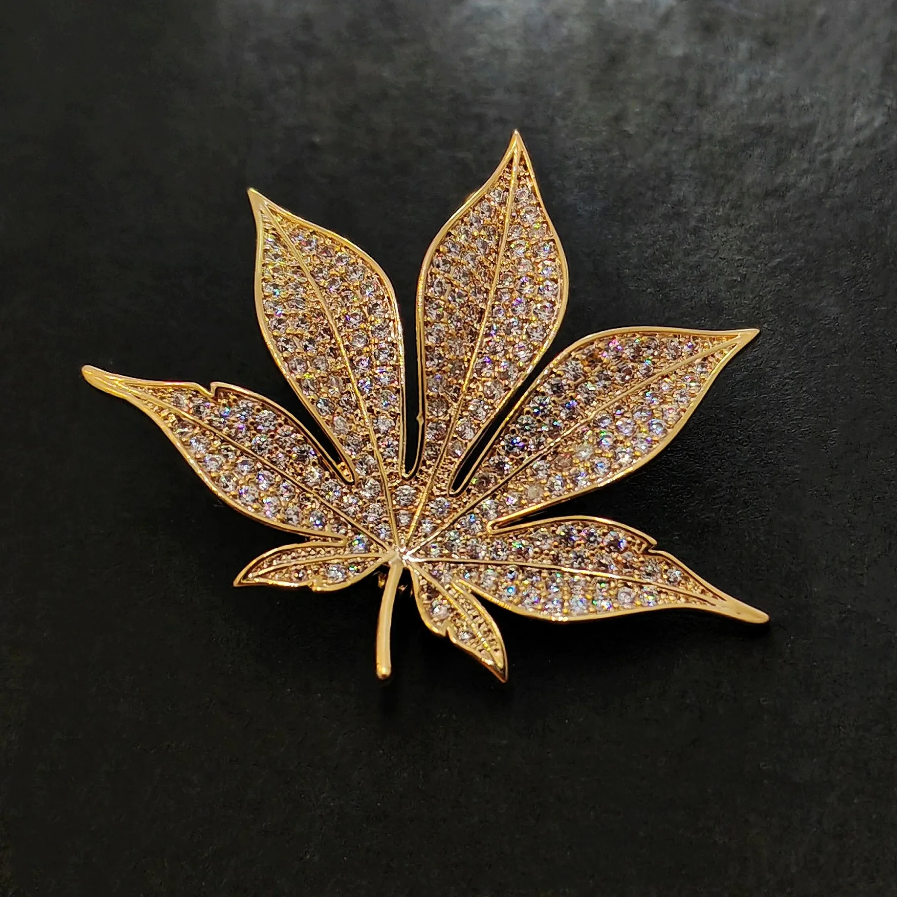 Jewelblings Shiny Gold Tone Full Pave CZ Maple Leaf Brooch and Pins Vintage Palm Alm Shaped Jewelry for Unisex Sweater Coat Costume Hat Bag