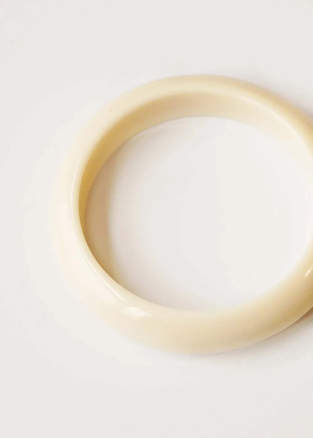 LOIS RESIN BANGLE - CREAM