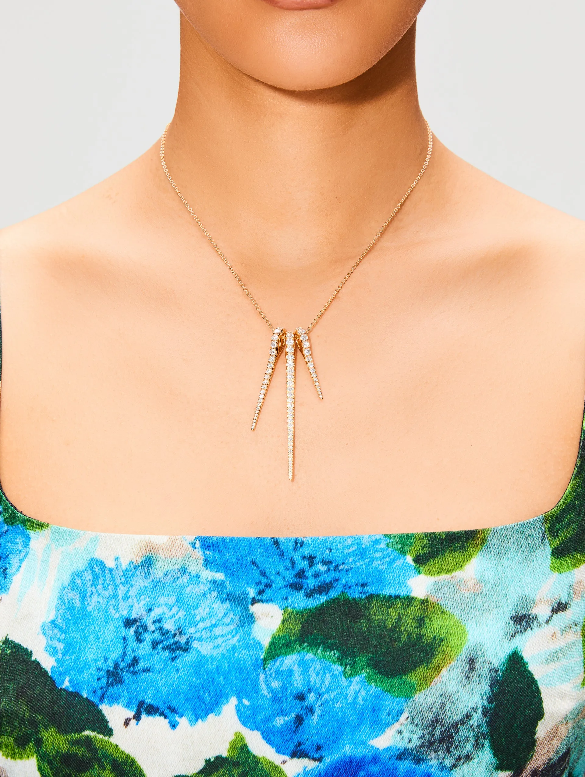 Lola Needle Necklace