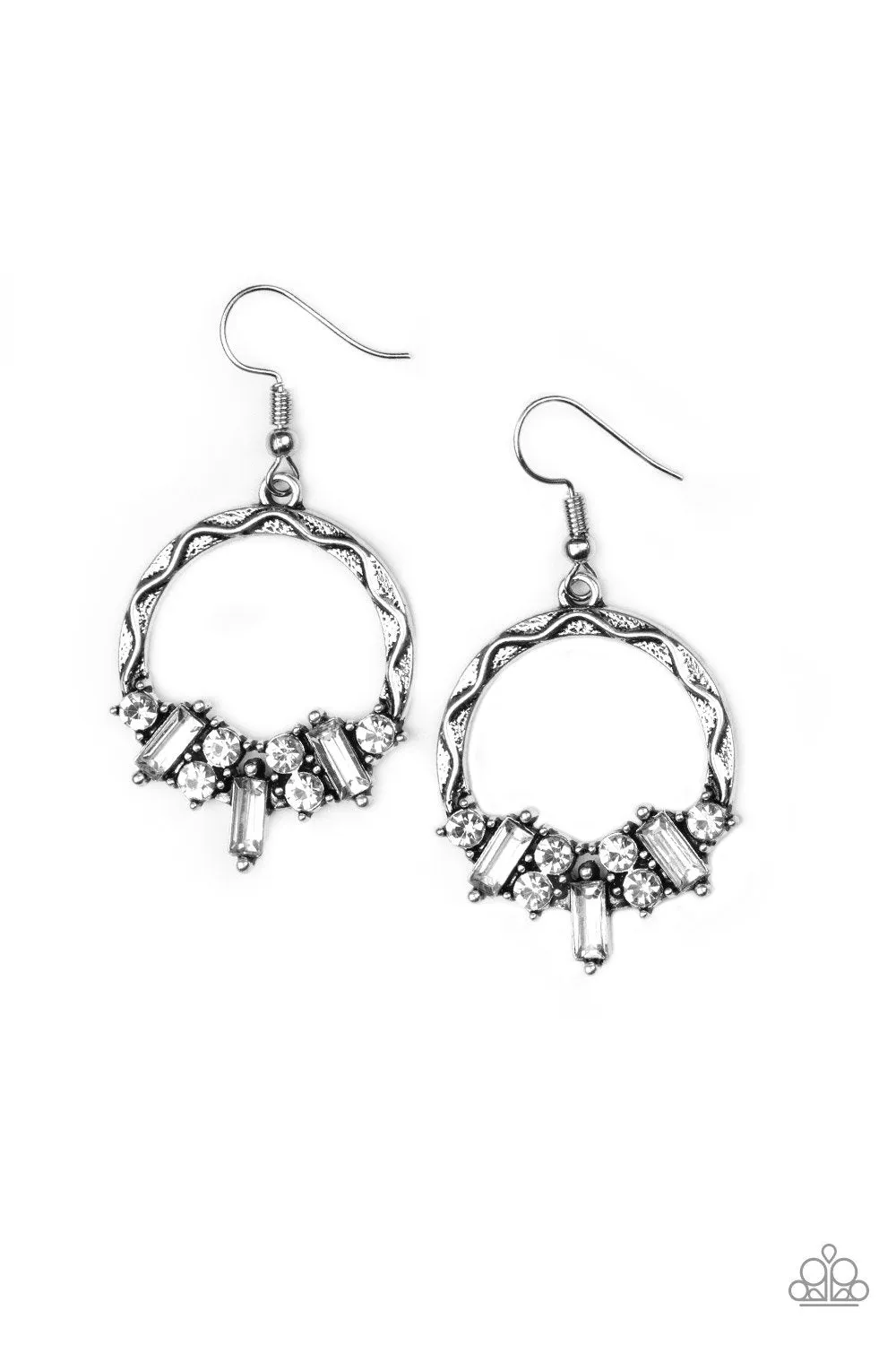 Paparazzi Earring ~ On The Uptrend - White