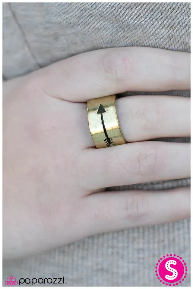 Paparazzi Ring ~ Follow Your Arrow - Brass