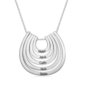 Personalized 5 Names Engraved Horseshoe Pendant