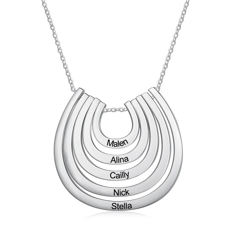 Personalized 5 Names Engraved Horseshoe Pendant