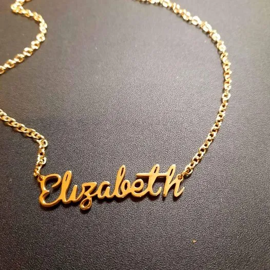 Ready to wear ENGLISH AMERICAN name necklaces