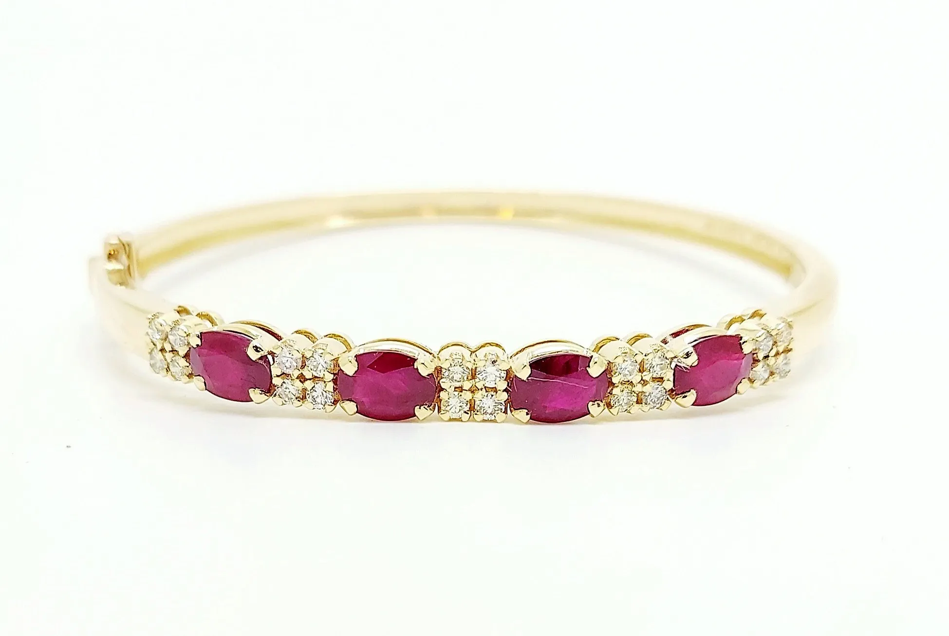 RUBY & DIAMOND BANGLE AD NO. 2661