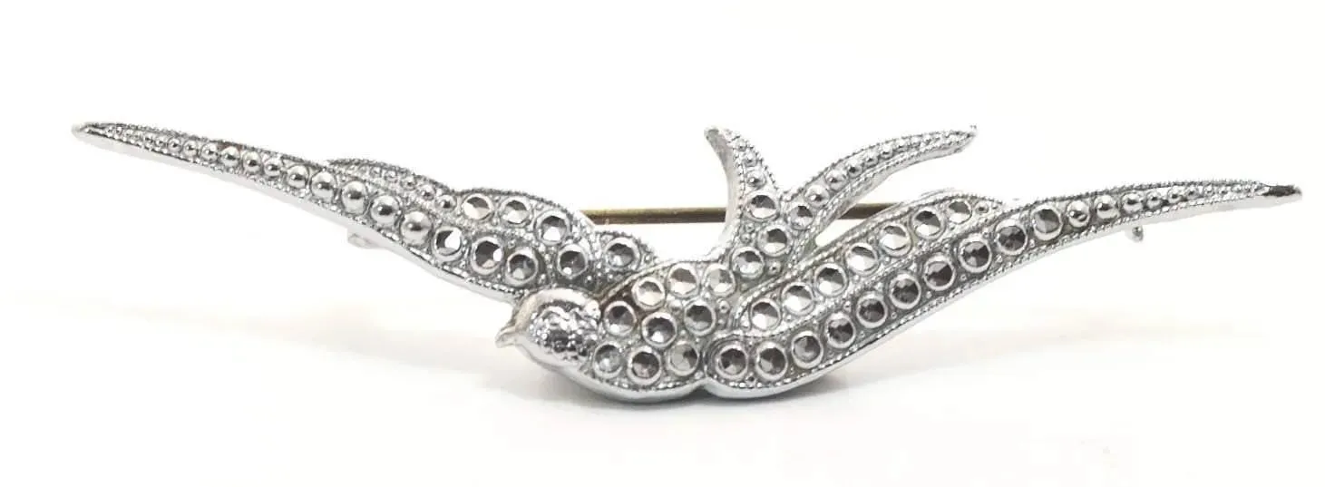 Vintage 1940's Swallow Brooch