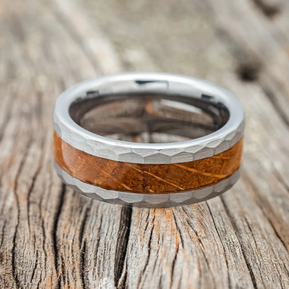 WHISKEY BARREL OAK & FACETED EDGES - TUNGSTEN - SIZE 11 1/2